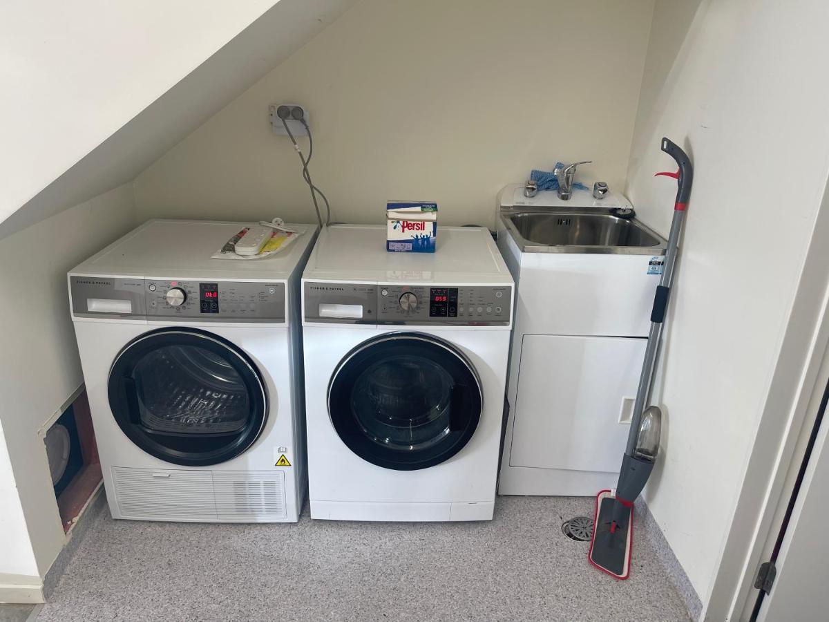 Spacious Home Near Cbd Spa Pool Parking 3Br Auckland Buitenkant foto