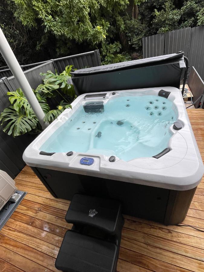 Spacious Home Near Cbd Spa Pool Parking 3Br Auckland Buitenkant foto