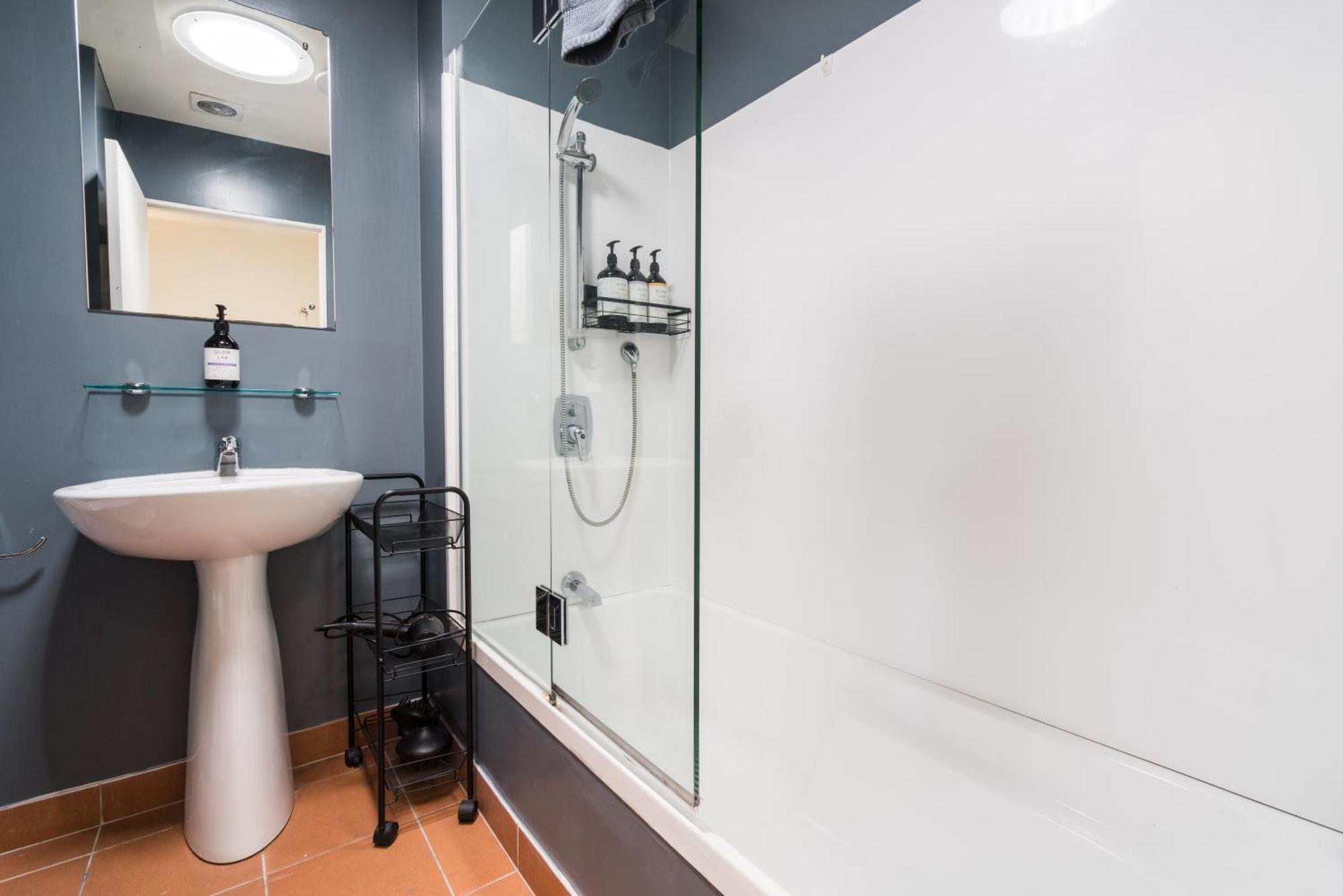 Spacious Home Near Cbd Spa Pool Parking 3Br Auckland Buitenkant foto
